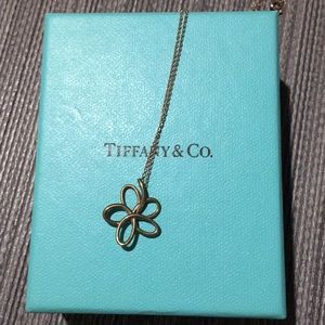 Tiffany Flower necklace.